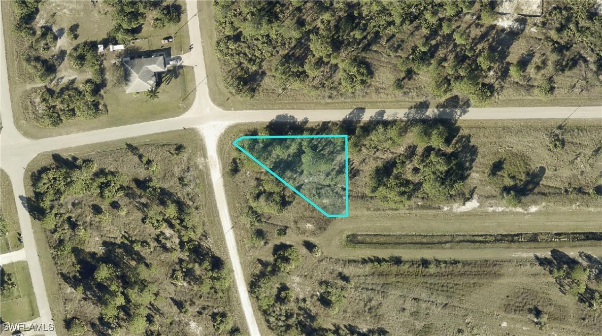 1014 Darlington St., Lehigh Acres, FL 33974