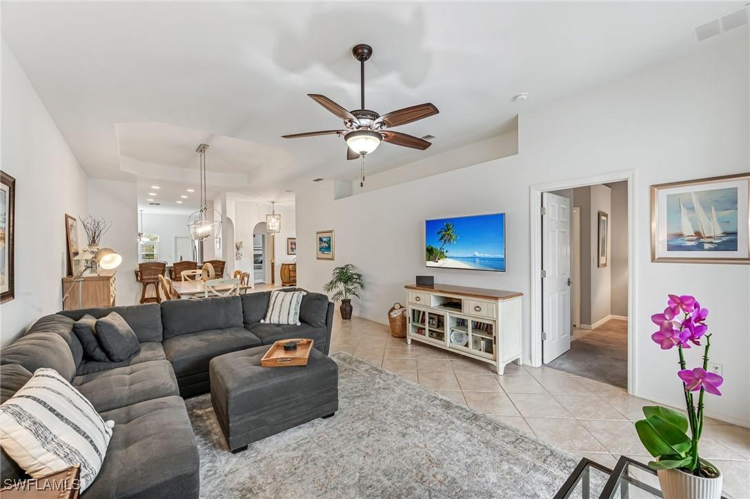 6512 Castlelawn Pl. #61, Naples, FL 34113