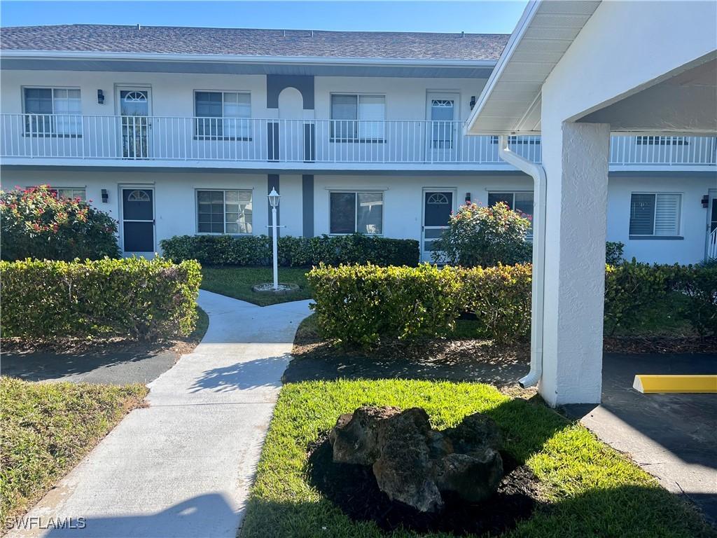 196 Belina Dr. #3, Naples, FL 34104