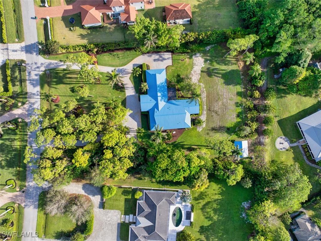 601 Carica Rd., Naples, FL 34108