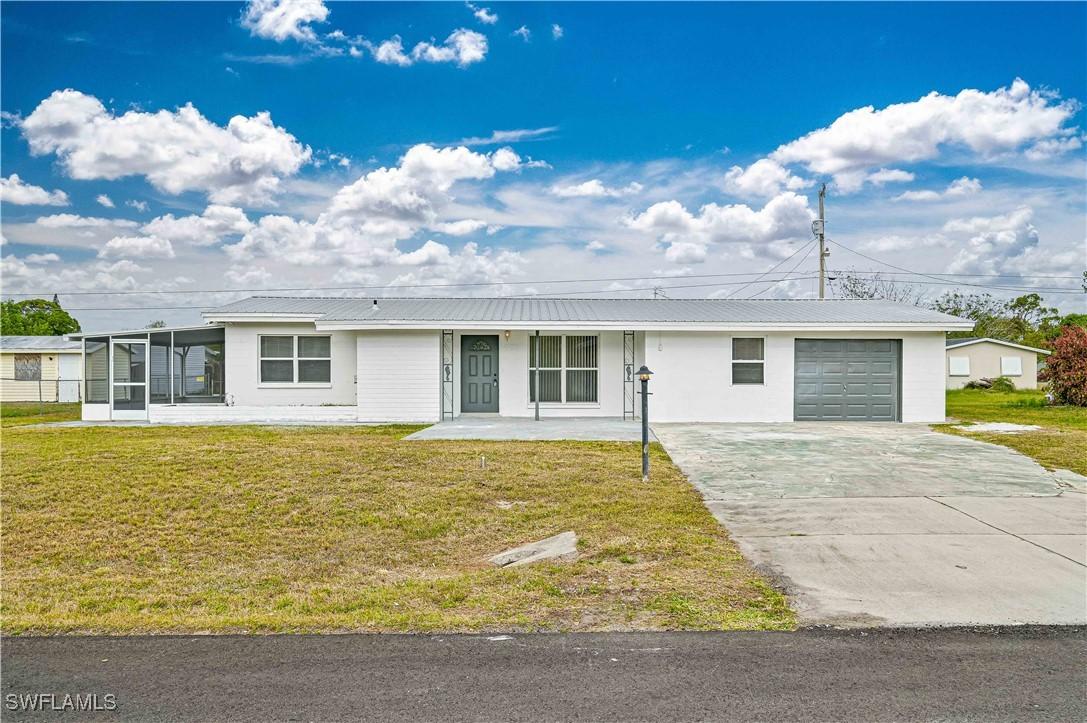 403 Bougainvillea Rd., Lehigh Acres, FL 33936