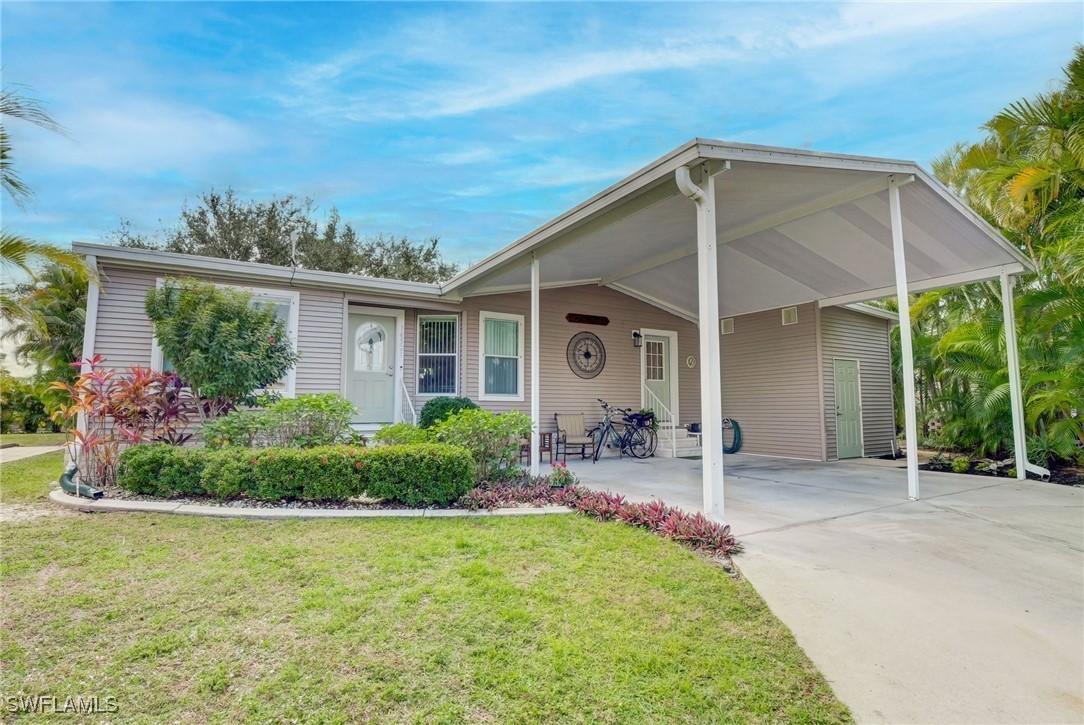 14521 Lara Cir., North Fort Myers, FL 33917