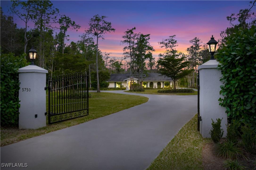 5750 Napa Woods Way, Naples, FL 34116