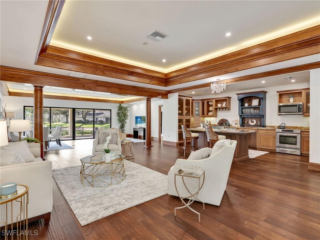 700 Arbor Lake Dr. #7-101, Naples, FL 34110