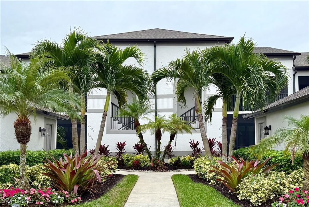8370 Heritage Links Ct. #2015, Naples, FL 34112