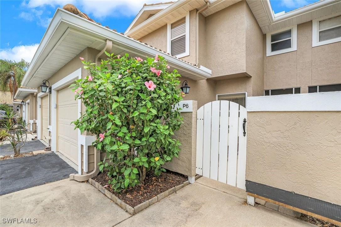 356 Emerald Bay Cir. #P6, Naples, FL 34110