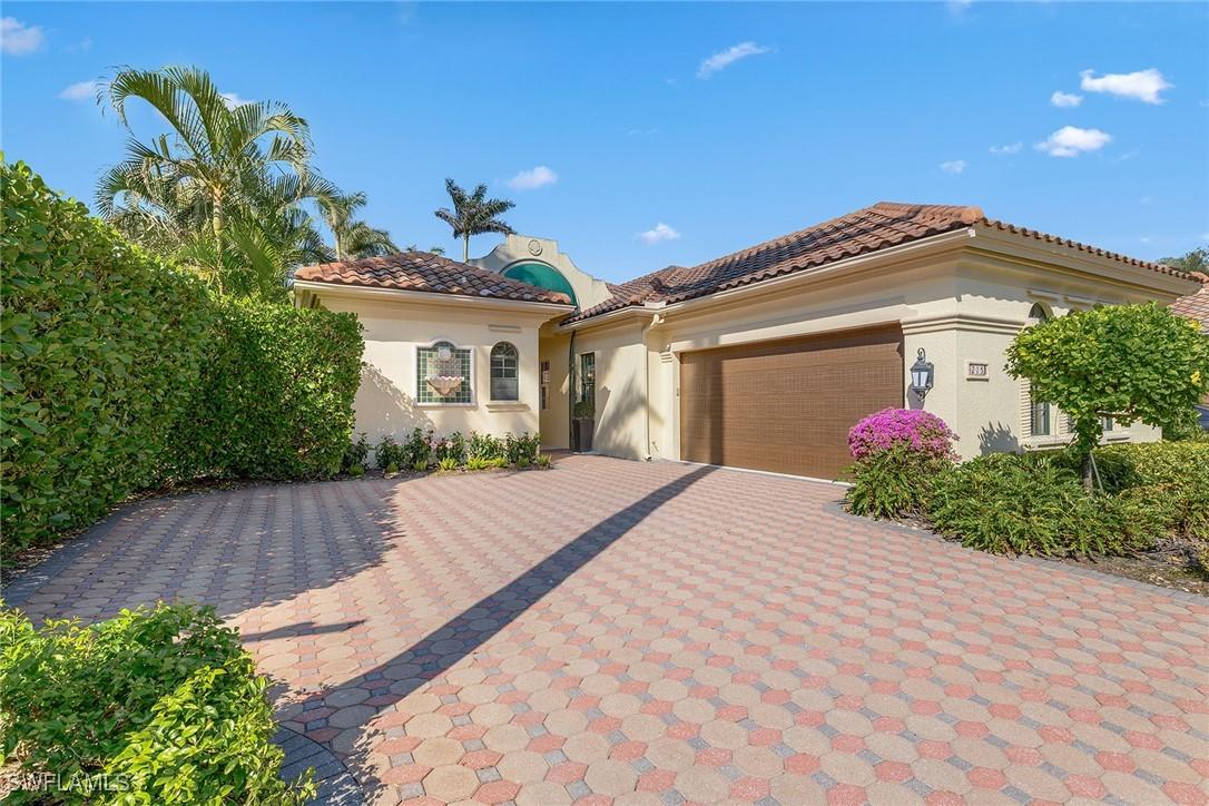 215 Point Salerno, Naples, FL 34108