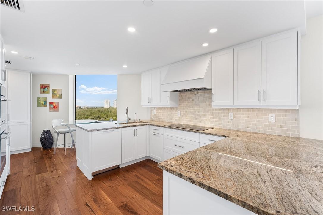 7225 Pelican Bay Blvd. #705, Naples, FL 34108