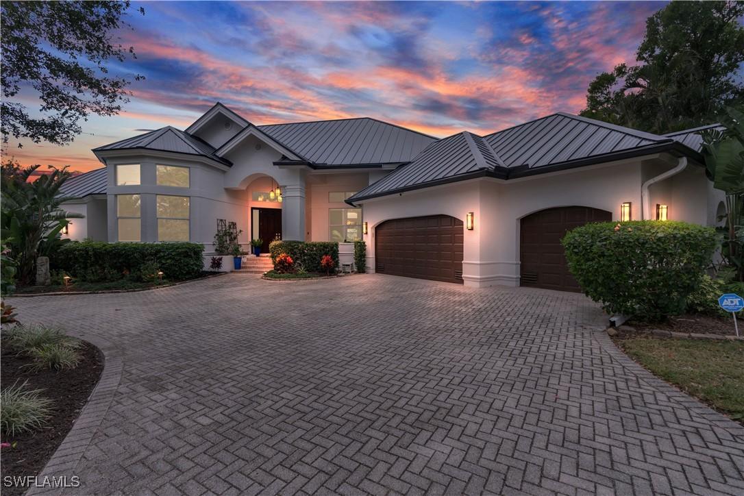2806 Valencia Way, Fort Myers, FL 33901
