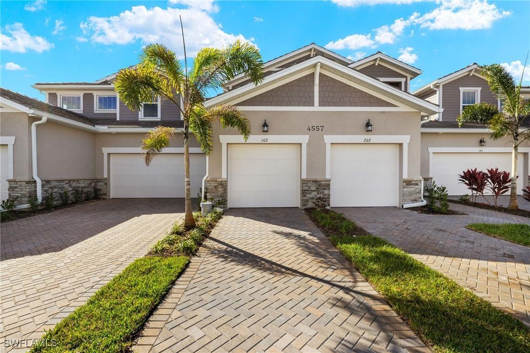 4557 Arboretum Cir. #102, Naples, FL 34112