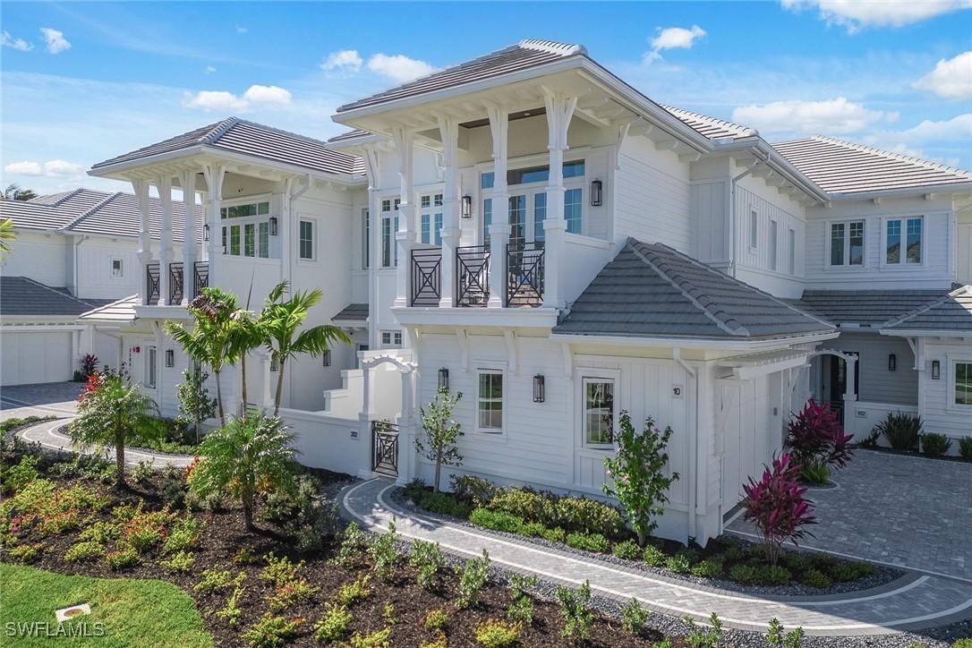 3285 Dorado Ln. #202, Naples, FL 34114