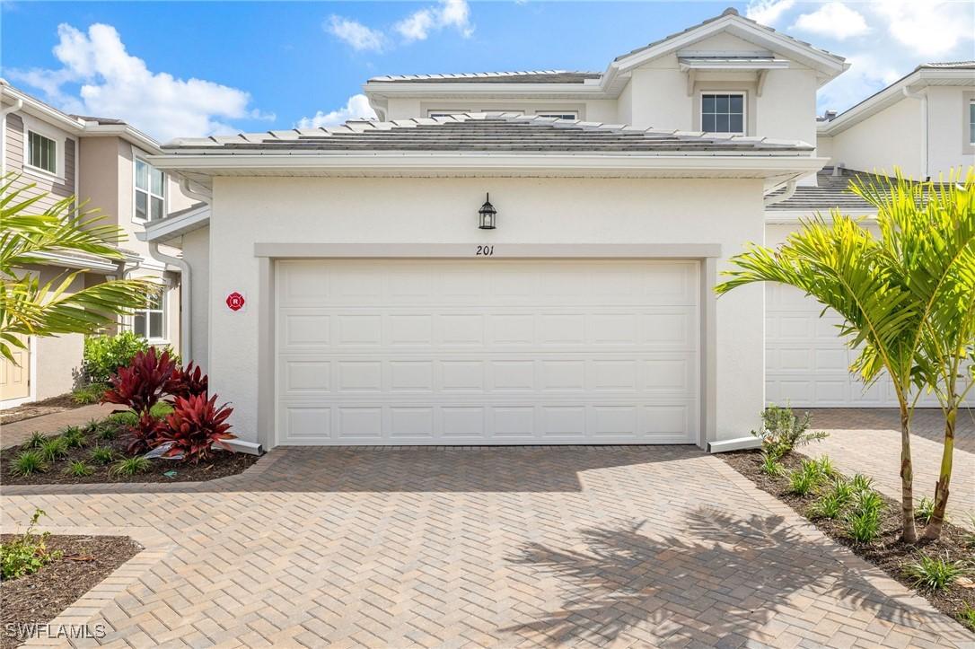 4563 Arboretum Cir. #201, Naples, FL 34112