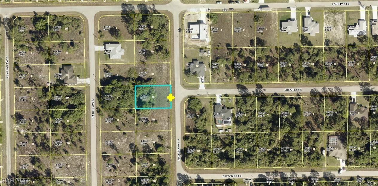 422 Mallory Ave., Lehigh Acres, FL 33974