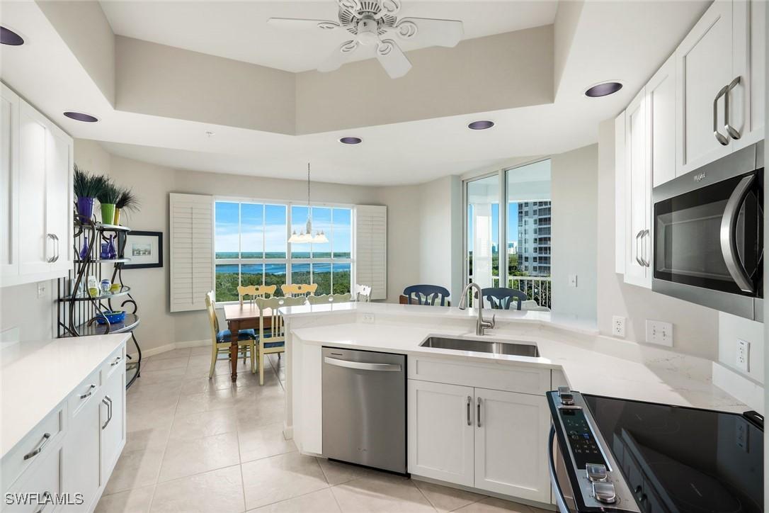 325 Dunes Blvd. #605, Naples, FL 34110