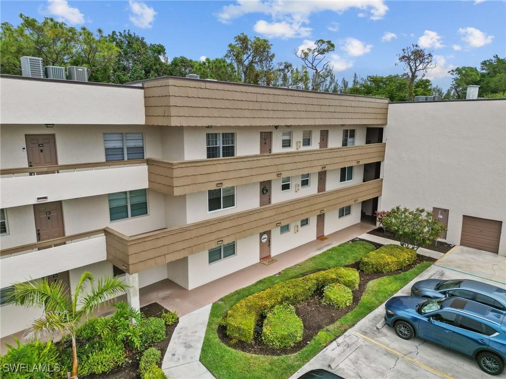 499 Forest Lakes Blvd. #205, Naples, FL 34105