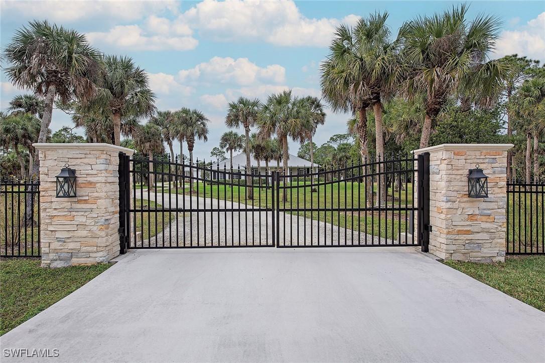 775 3rd St., Naples, FL 34120
