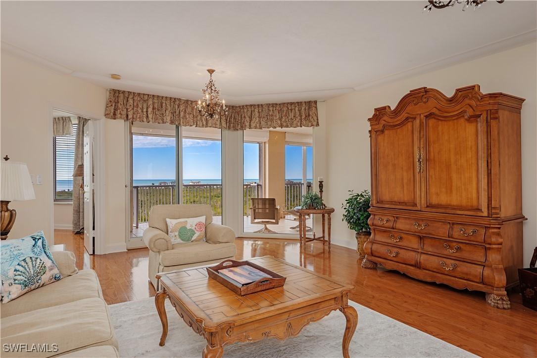 7117 Pelican Bay Blvd. #809, Naples, FL 34108