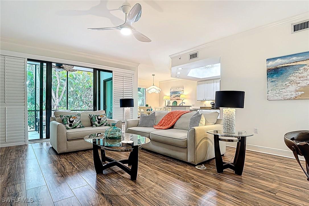 1025 Sandpiper St. #E104, Naples, FL 34102