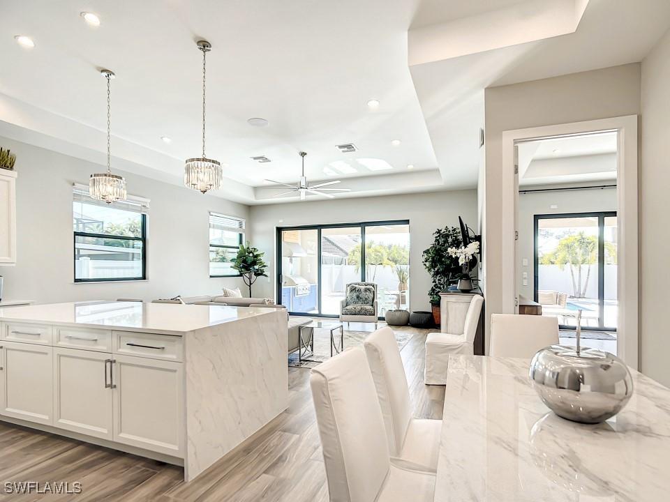 828 100th Ave., Naples, FL 34108