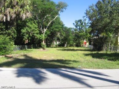 3749 Washington Ave., Fort Myers, FL 33916