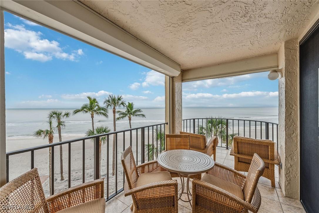 3115 Gulf Shore Blvd. #206S, Naples, FL 34103