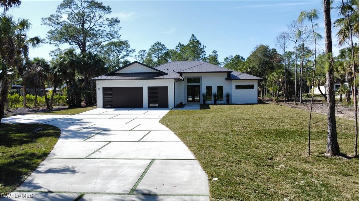 181 9th St., Naples, FL 34117