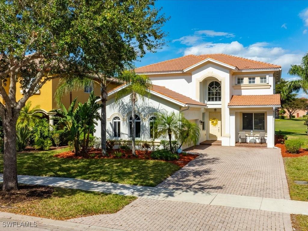 1646 Birdie Dr., Naples, FL 34120