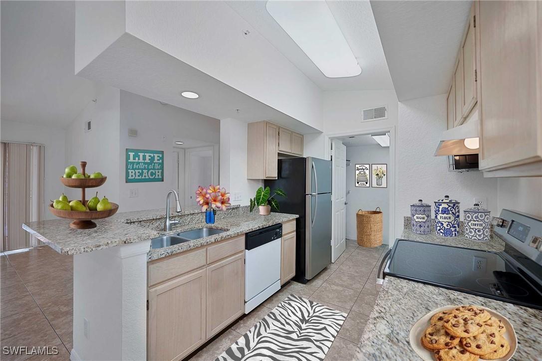 4650 Saint Croix Ln. #736, Naples, FL 34109