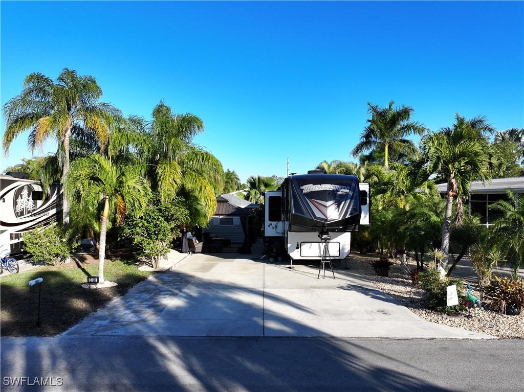 5811 Pathwood Ct., Fort Myers, FL 33905