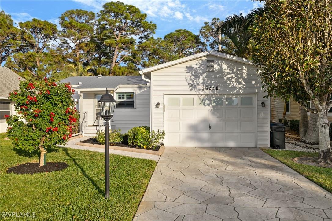 26228 Bonita Fairways Cir., Bonita Springs, FL 34135