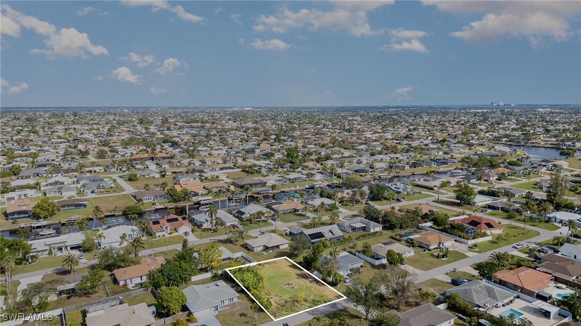 317 SE 32nd Ter., Cape Coral, FL 33904