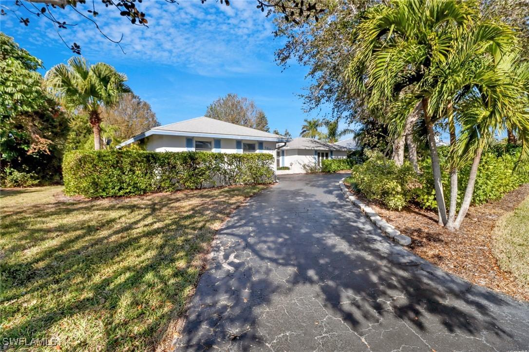 1999 Alamanda Dr., Naples, FL 34102