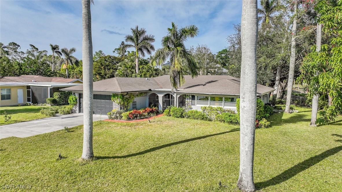 1575 Olmeda Way, Fort Myers, FL 33901