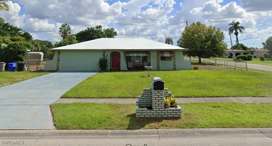 3104 Saint Charles St., Fort Myers, FL 33916