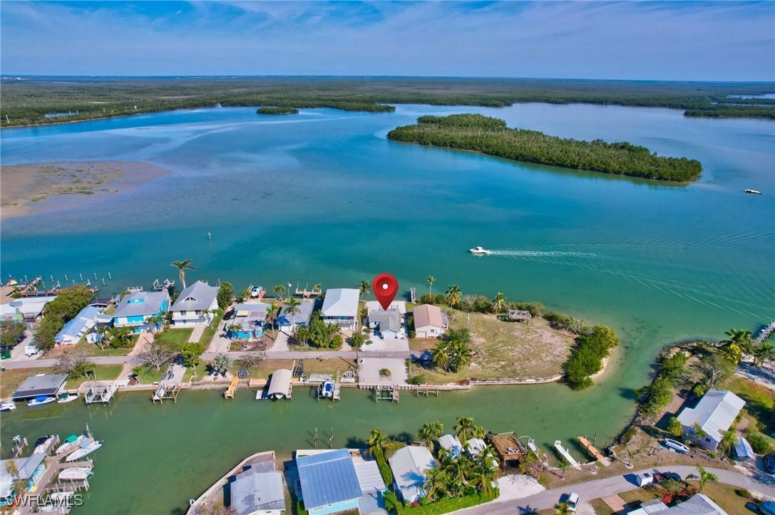 107 Bayshore Way, Goodland, FL 34140