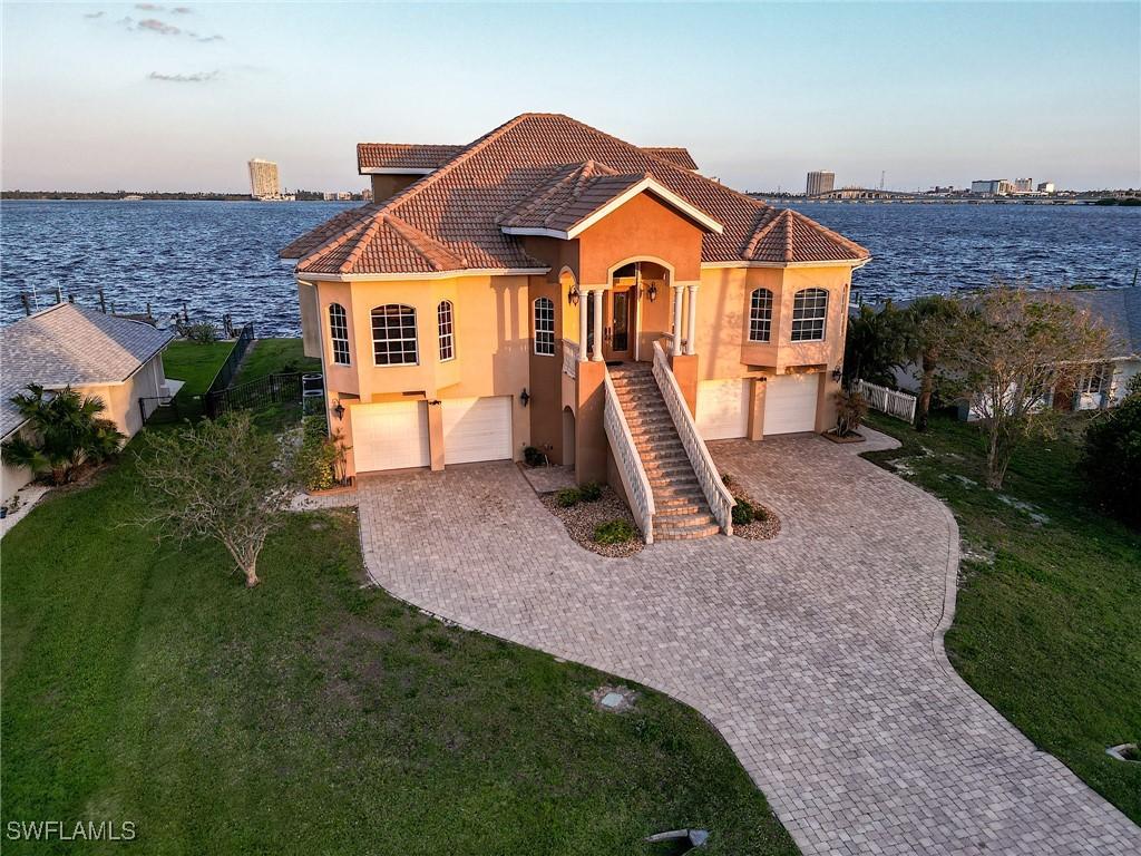 123 E North Shore Ave., North Fort Myers, FL 33917