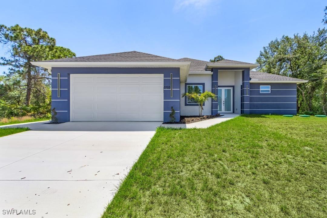 3702 Flora Ave., Lehigh Acres, FL 33971
