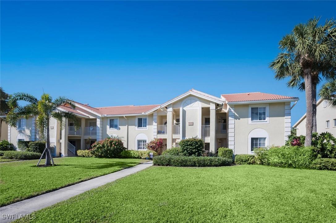 7767 Jewel Ln. #204, Naples, FL 34109