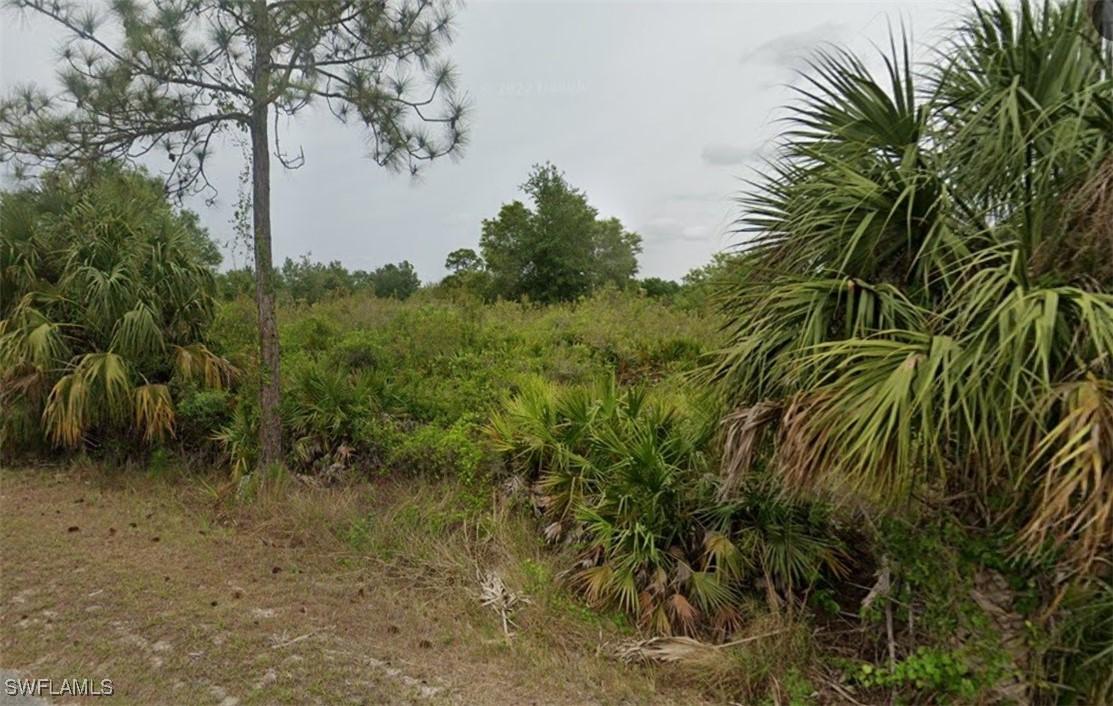 808 Maple Ave., Lehigh Acres, FL 33972