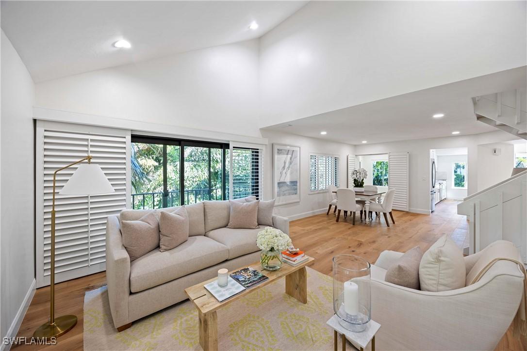 375 8th Ave. #D, Naples, FL 34102