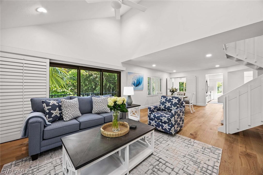 375 8th Ave. #D, Naples, FL 34102