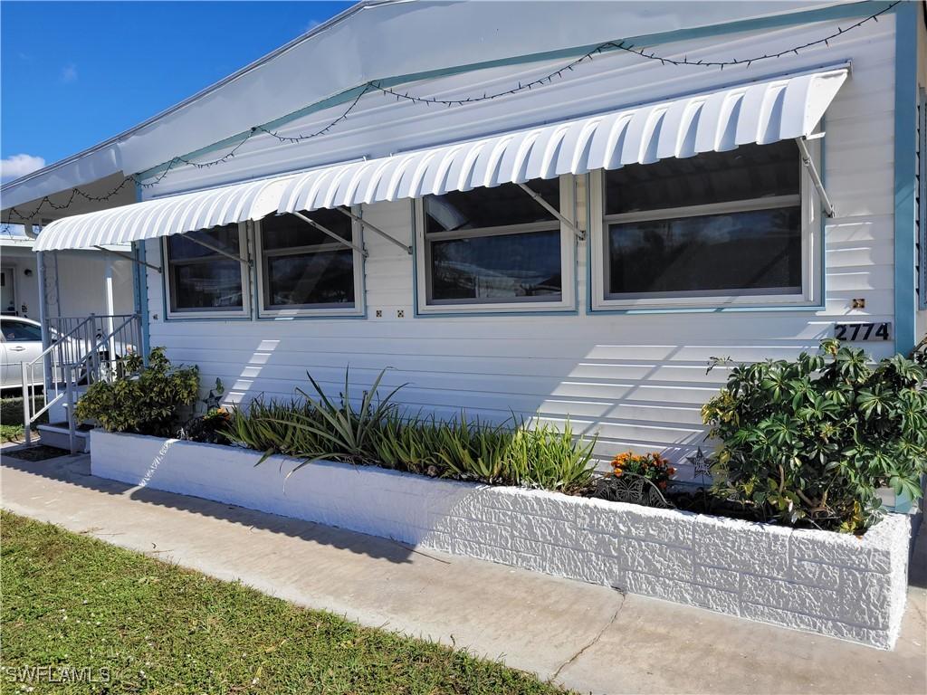 2774 Wedgewood Dr., North Fort Myers, FL 33917