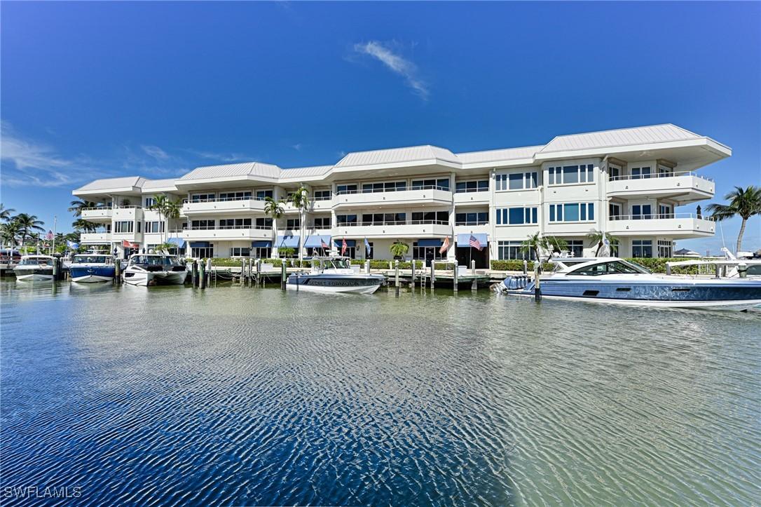 909 10th St. #203, Naples, FL 34102