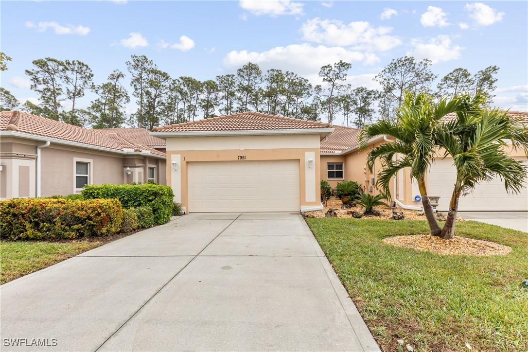 7951 Haven Dr. #16, Naples, FL 34104