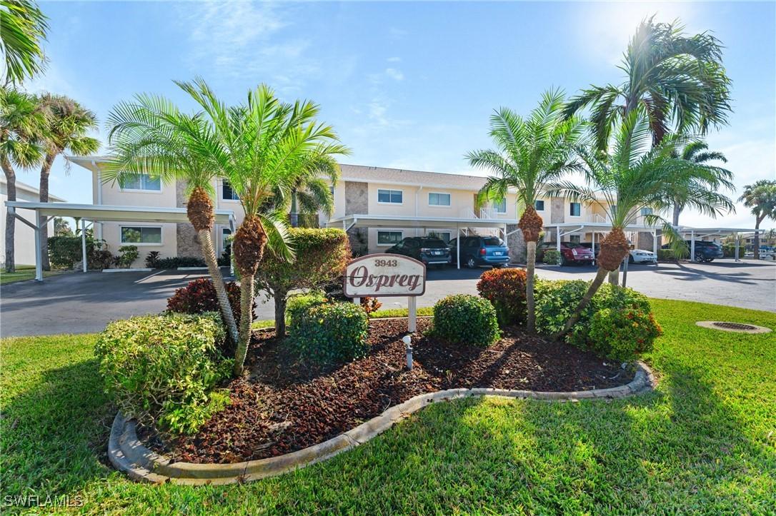 3943 SE 11th Pl. #105, Cape Coral, FL 33904