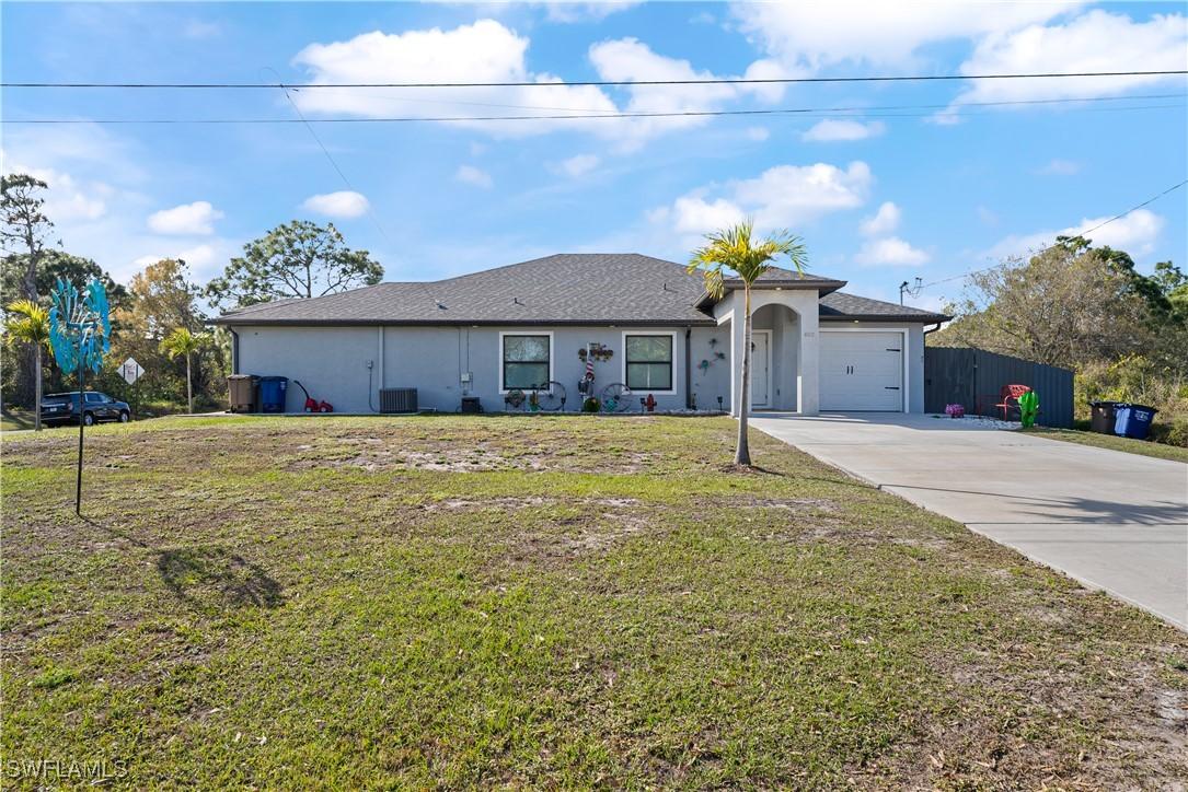 402/404 Bell Blvd., Lehigh Acres, FL 33974