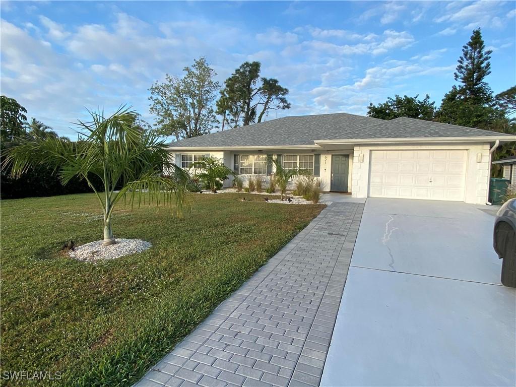 621 E Valley Dr., Bonita Springs, FL 34134