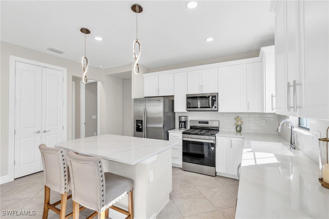 17498 Caravita Ln., Fort Myers, FL 33913