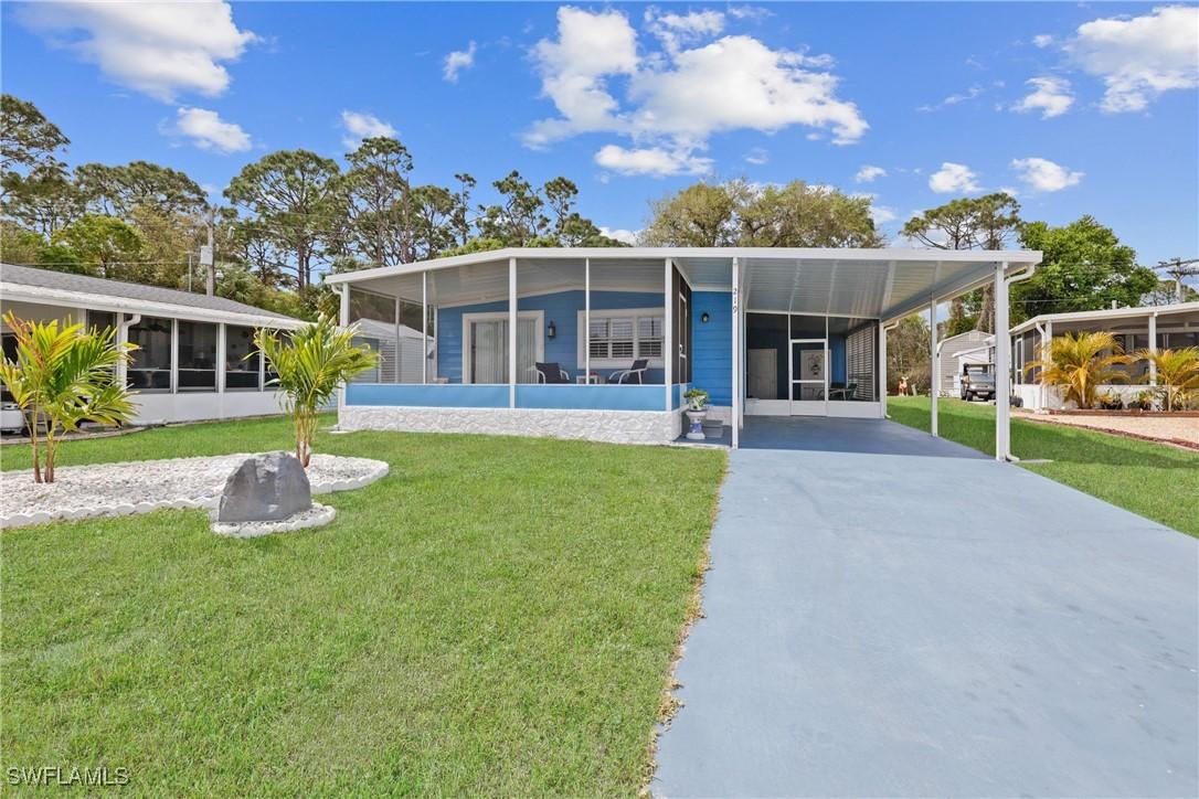 219 Shrub Ln., North Fort Myers, FL 33917