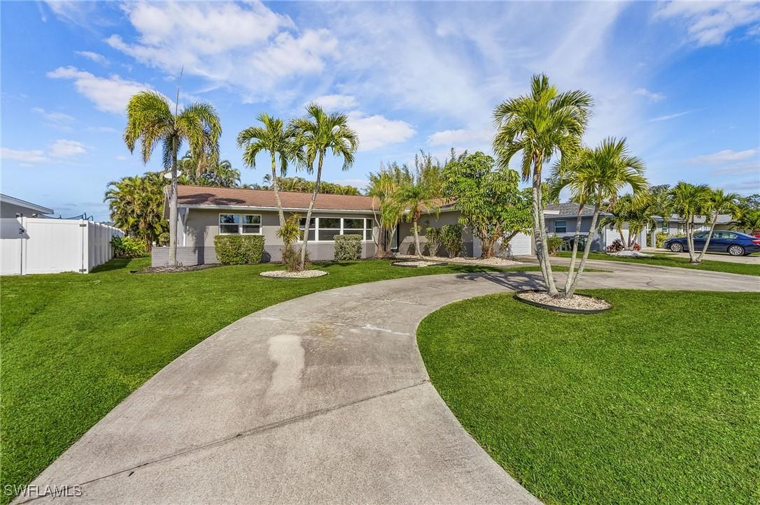 1653 S Fountainhead Rd., Fort Myers, FL 33919
